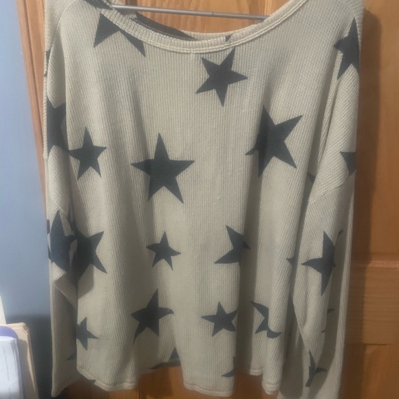 Cotten star shirt - Picture 3 of 3